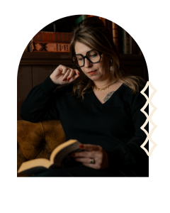 Cécile Adeline, copywriter et autrice de marque — Pyxis Communication