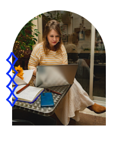 Cécile Adeline, copywriter et autrice de marque — Pyxis Communication