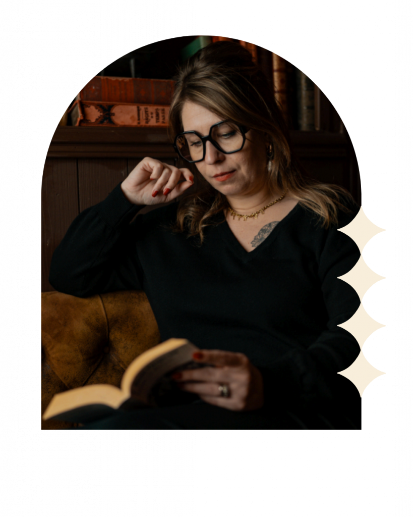 Cécile Adeline, copywriter et autrice de marque — Pyxis Communication